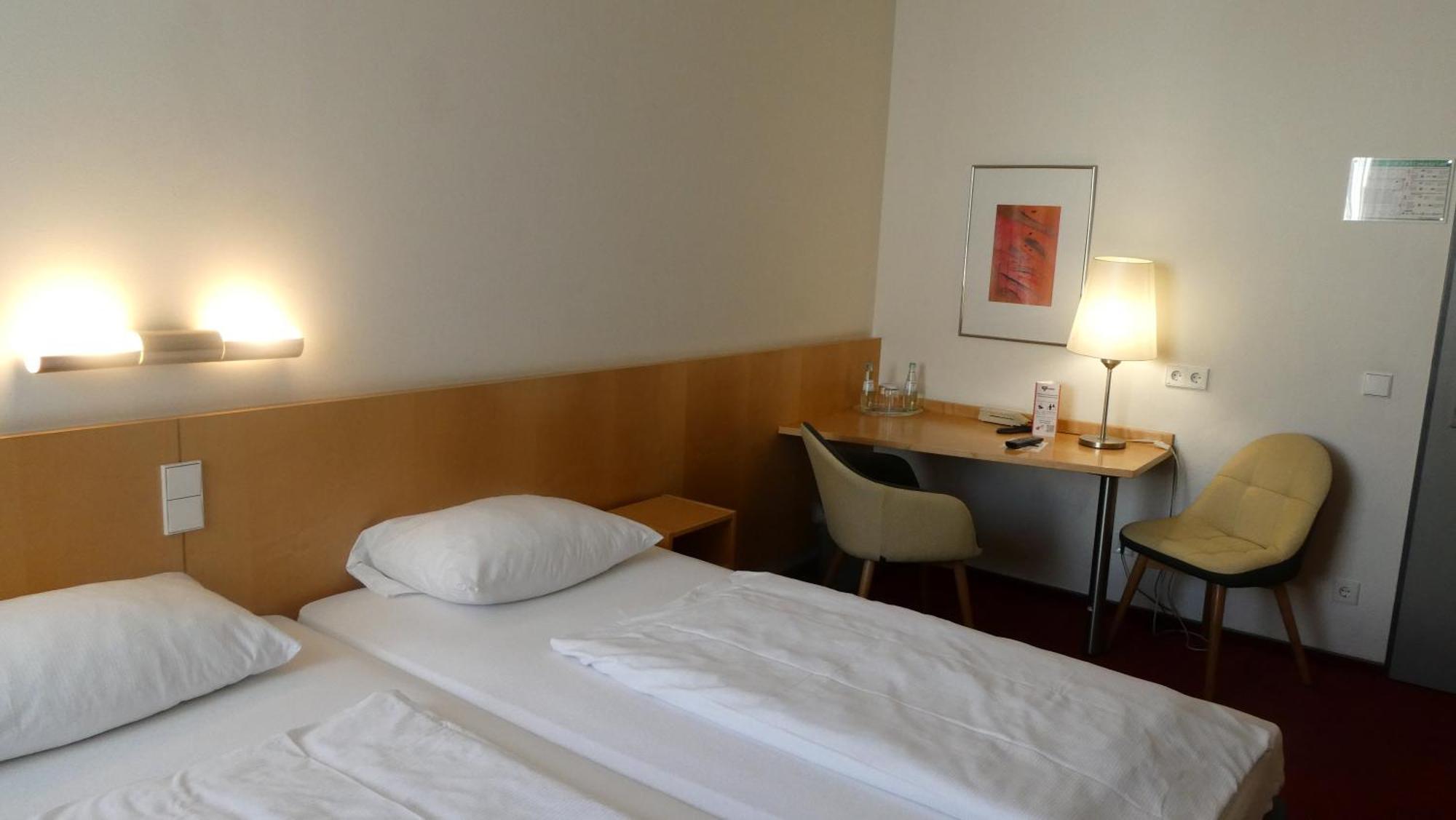 Cvjm Duesseldorf Hotel & Tagung Luaran gambar