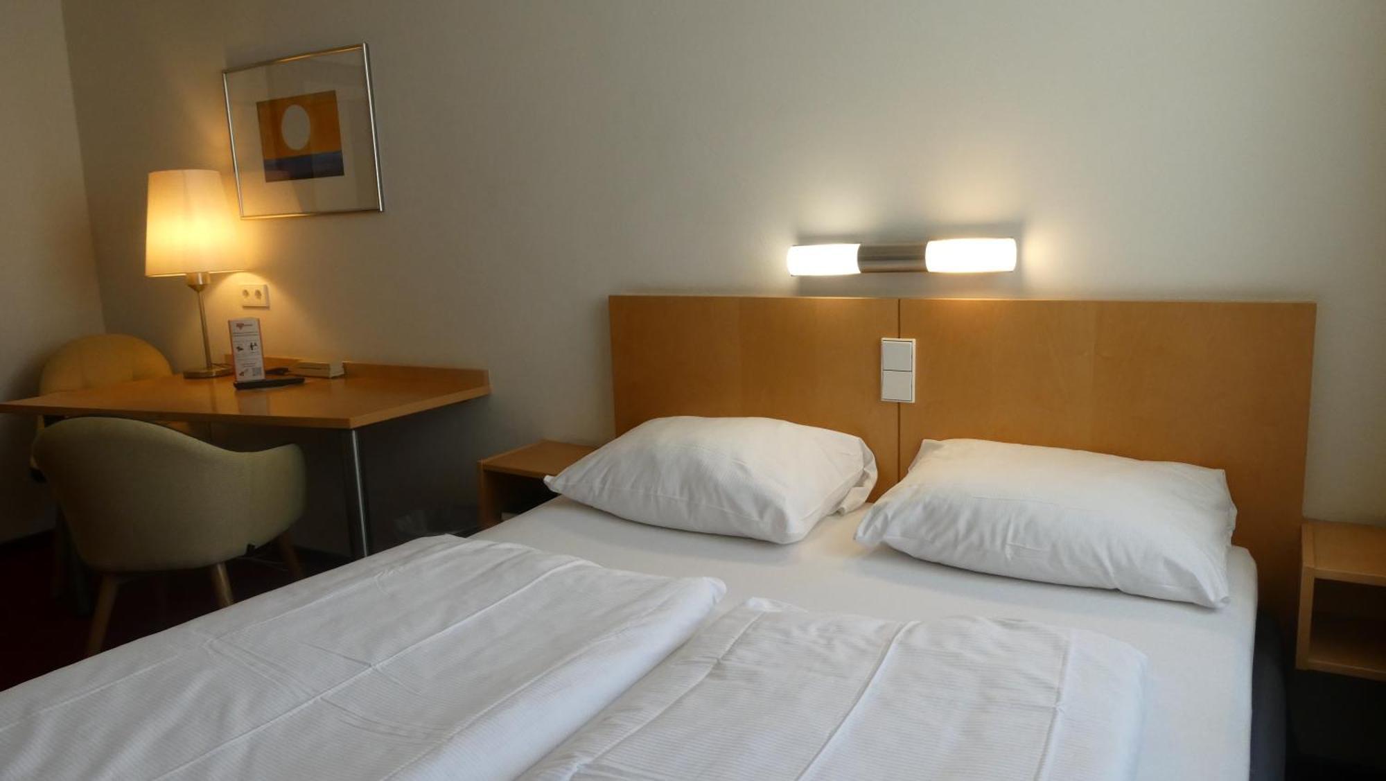 Cvjm Duesseldorf Hotel & Tagung Luaran gambar