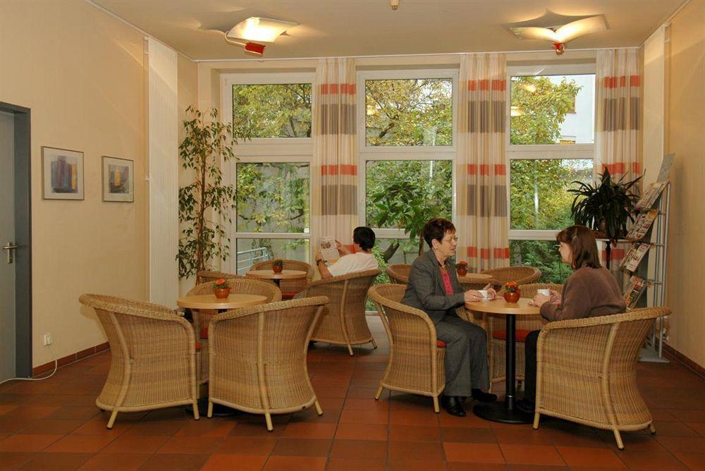 Cvjm Duesseldorf Hotel & Tagung Restoran gambar